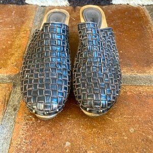 Free people black clogs